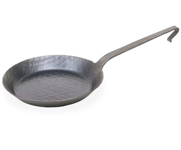 Helmensdorfer geschmiedete Omlette-Pfanne 24 cm